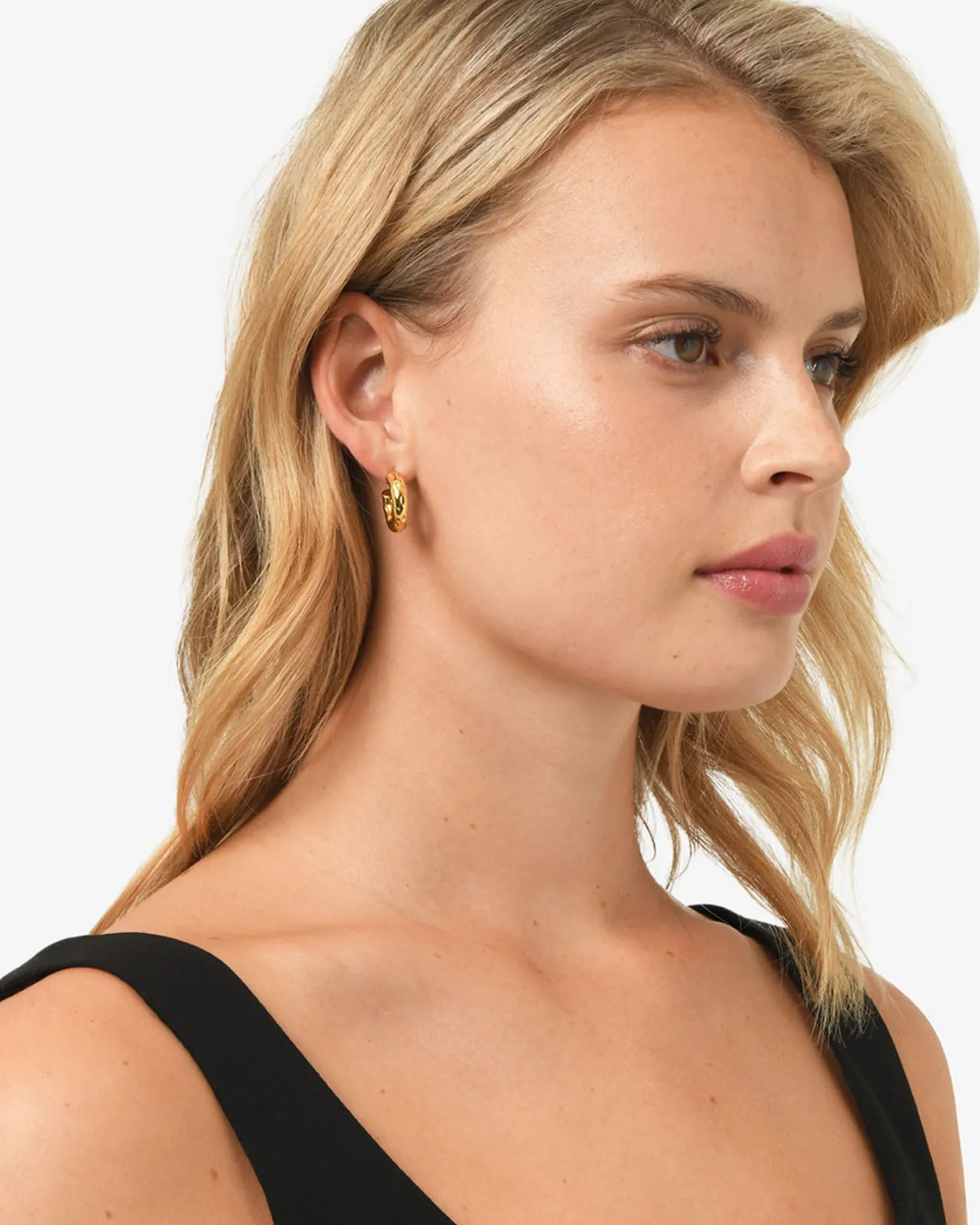 Amaris Gold Hoop Earrings