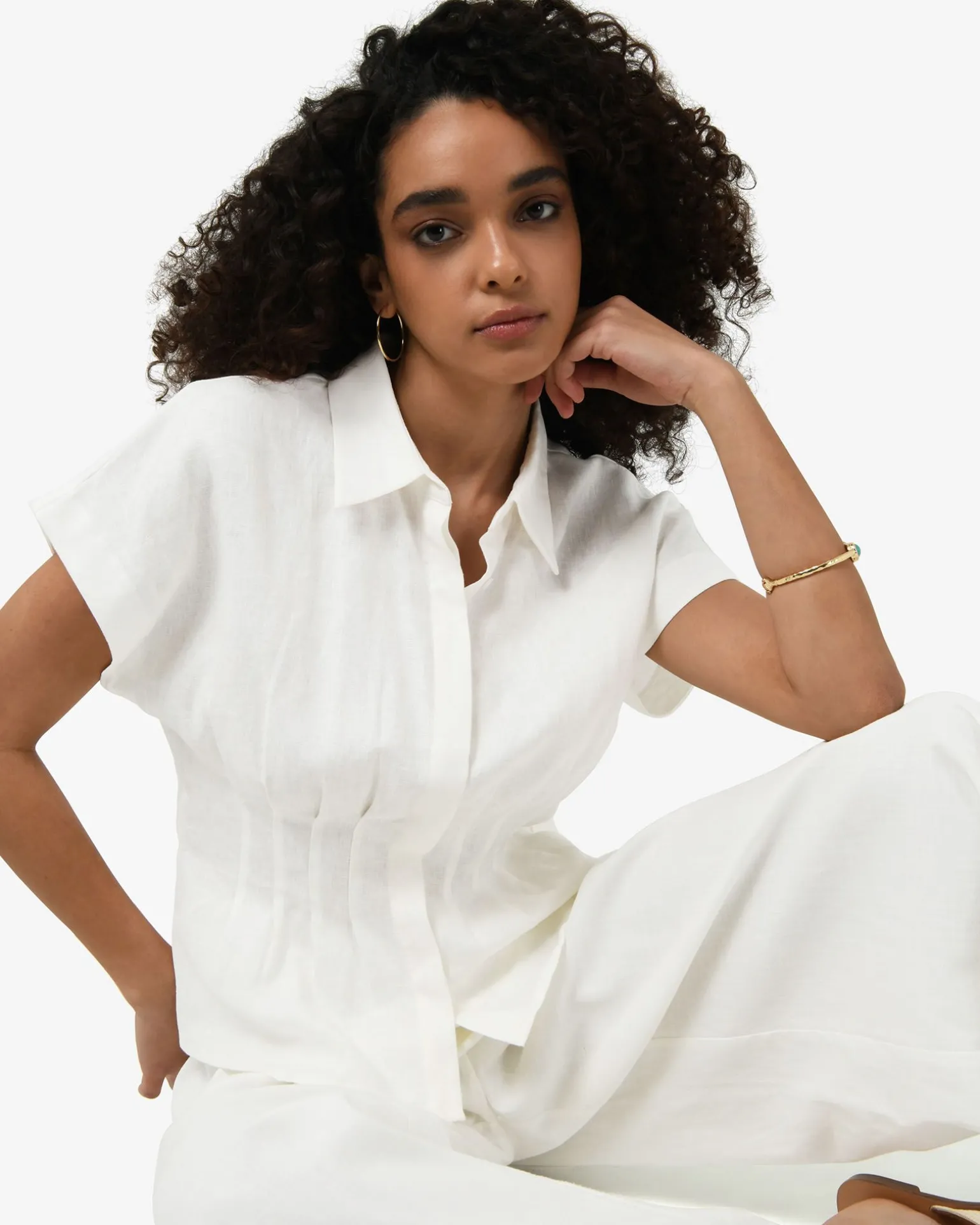 Ami Linen Pleated Tuck Shirt
