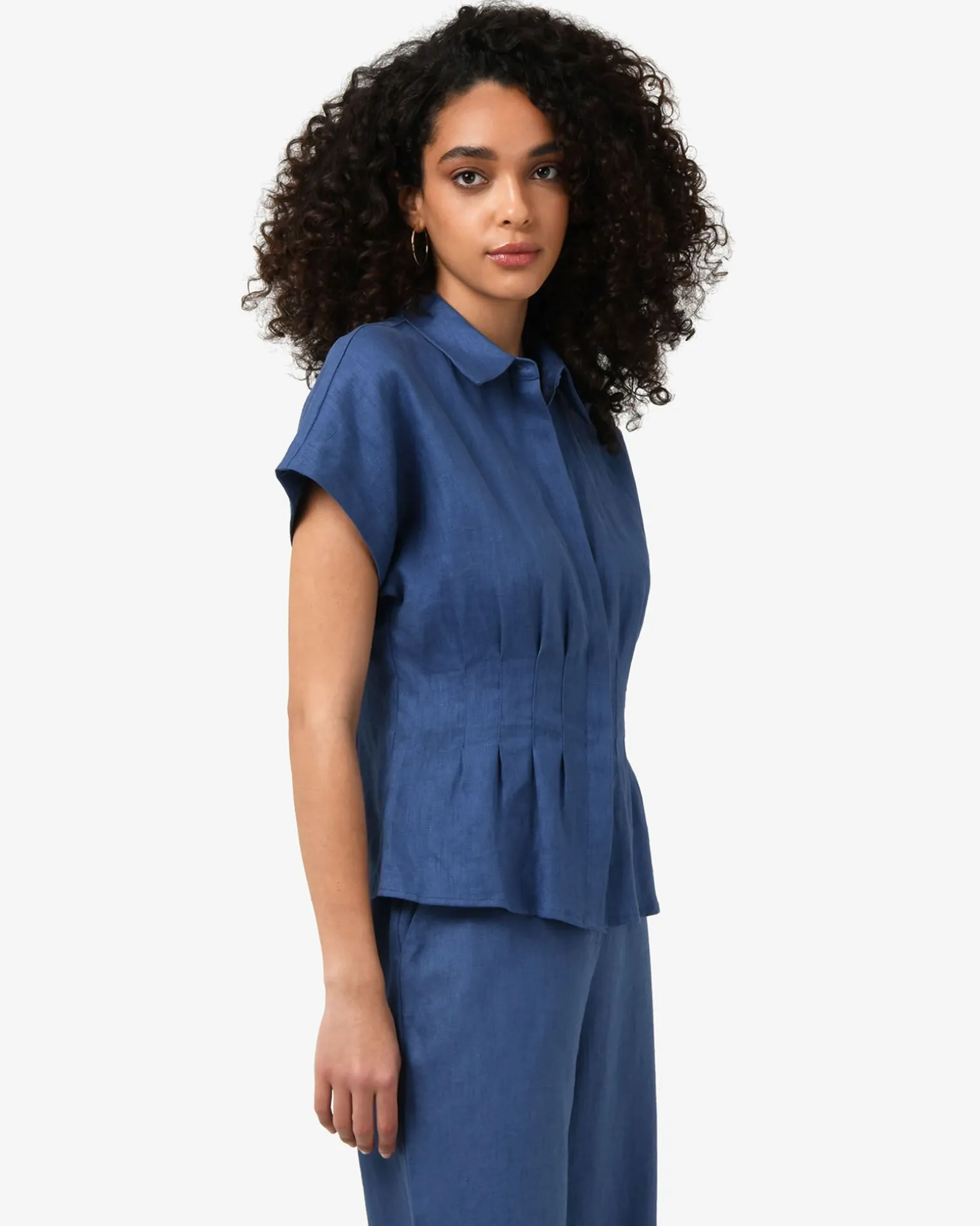 Ami Linen Pleated Tuck Shirt
