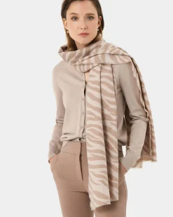 Ashly Scarf