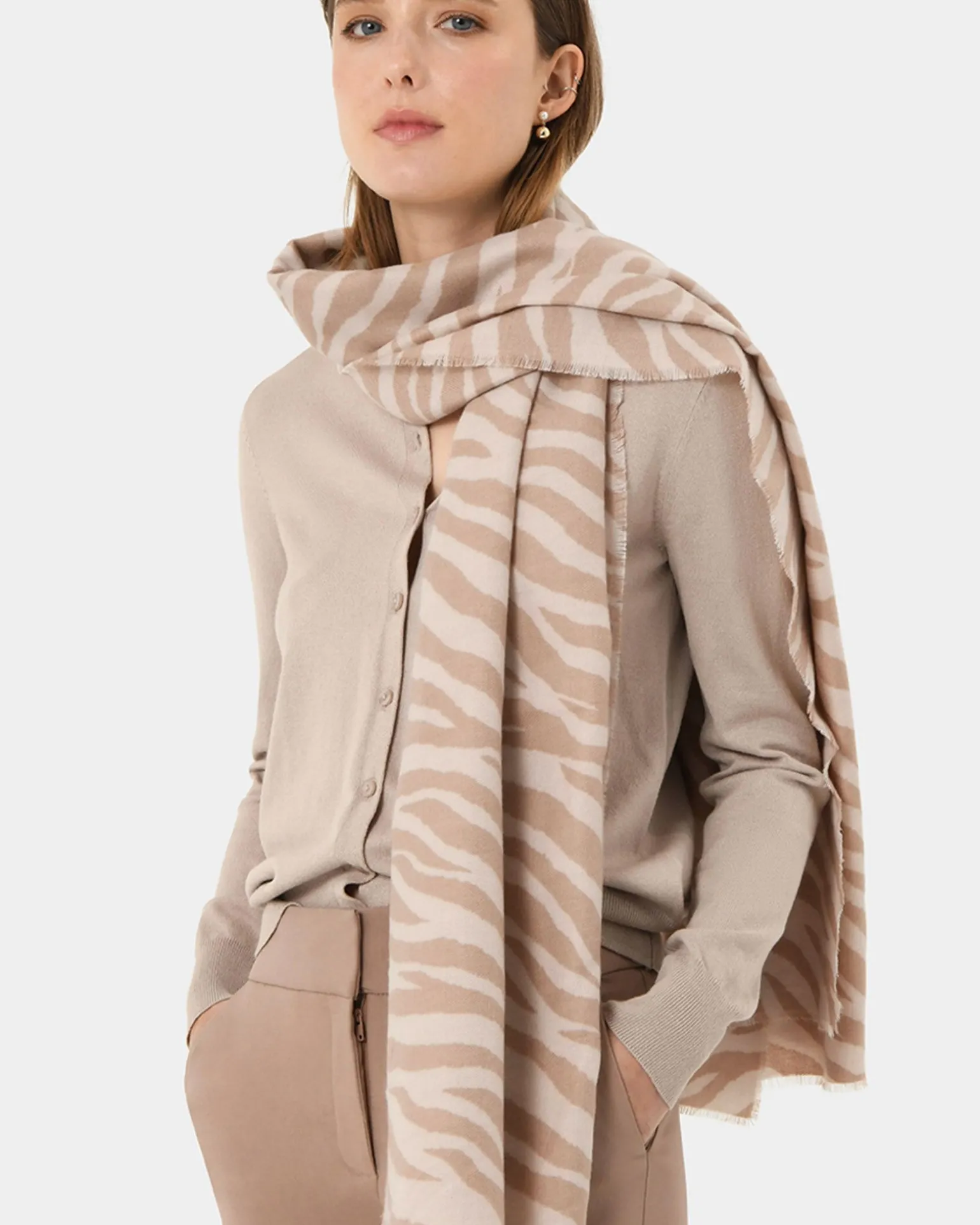 Ashly Scarf