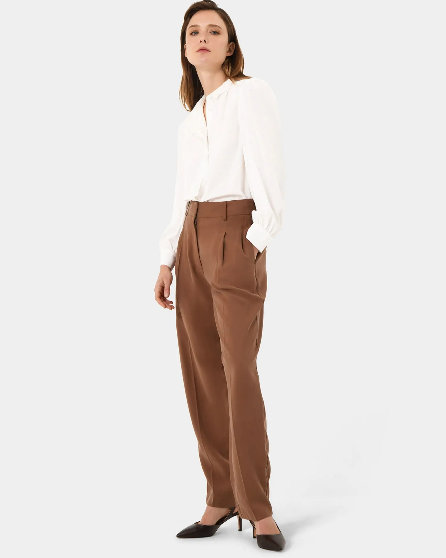 Hazel Belted Tapered Pant