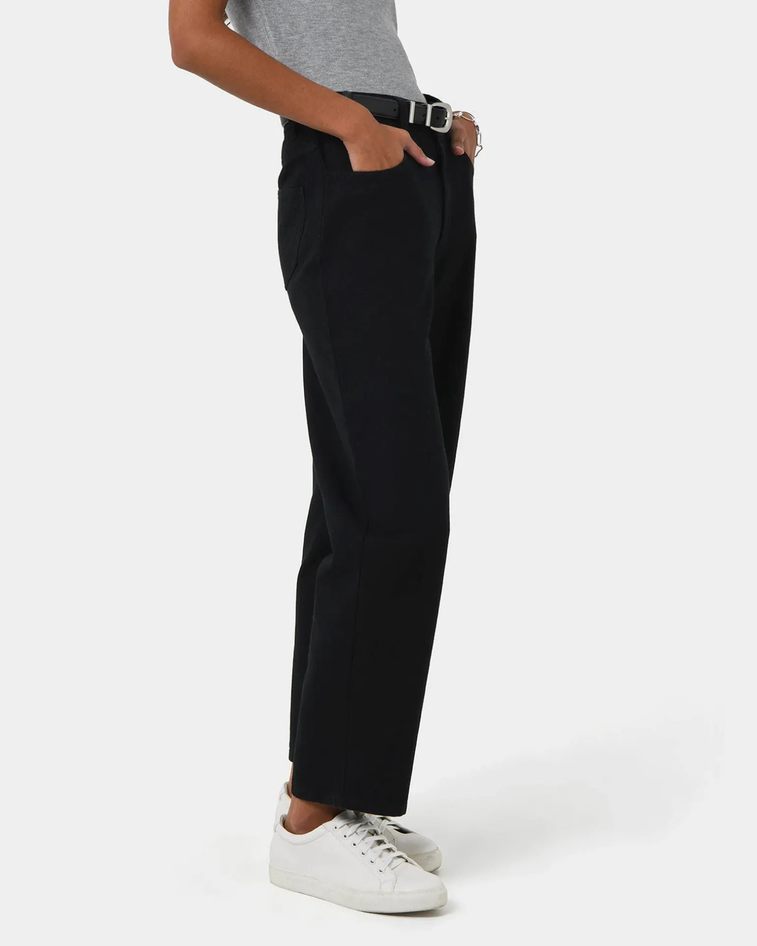 Leighton Barrel Leg Jeans