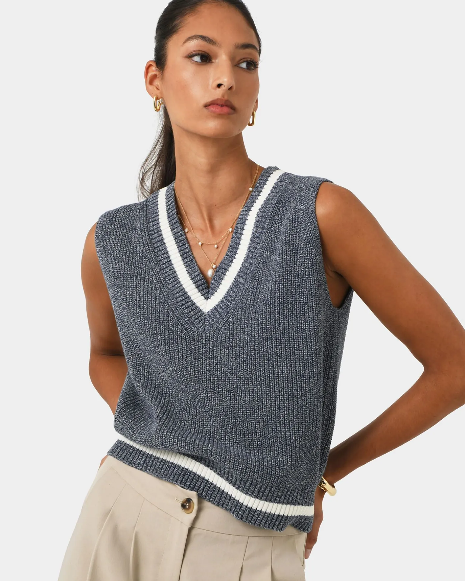 Sarah V-neck Knit