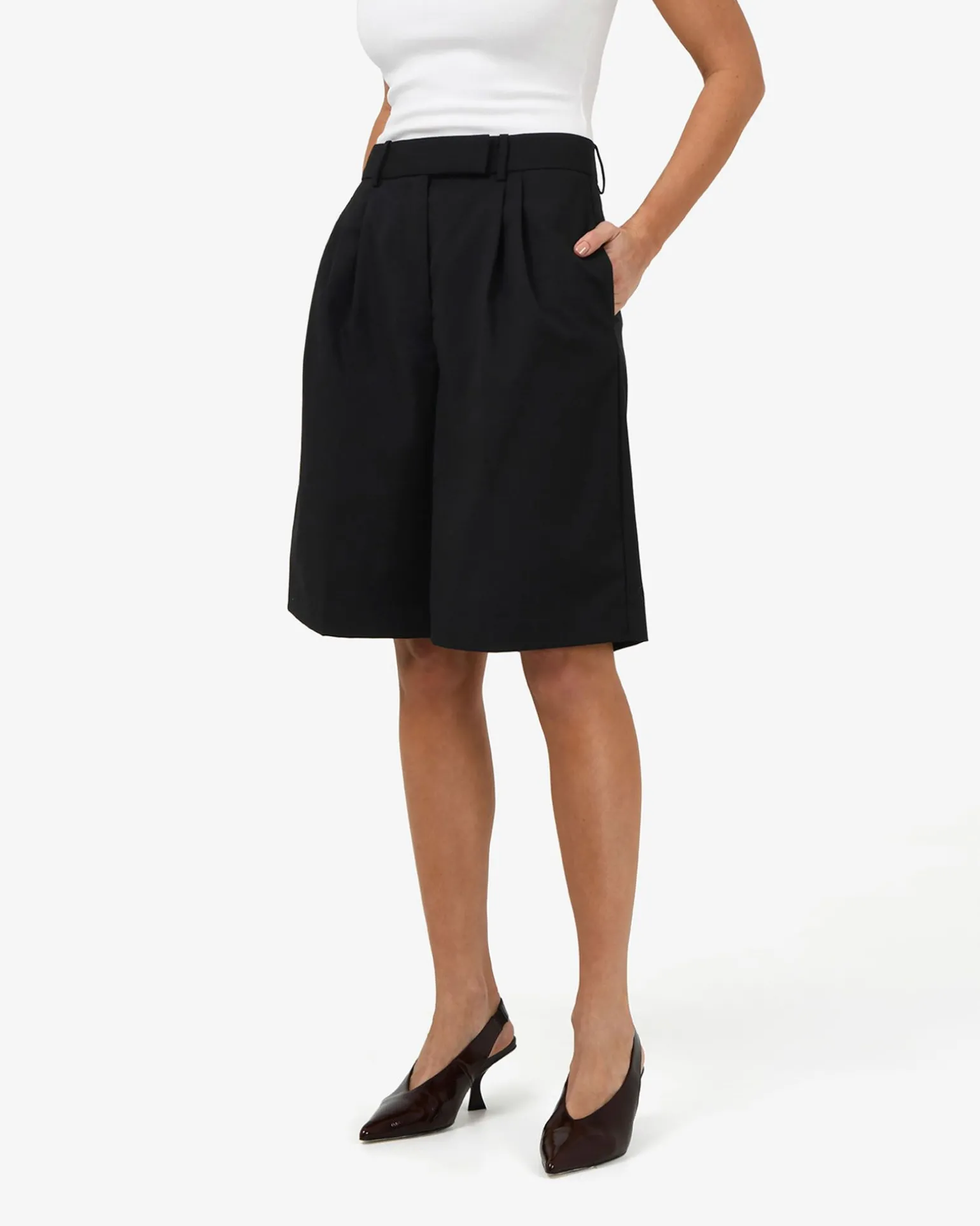 Sonique Tailored Short