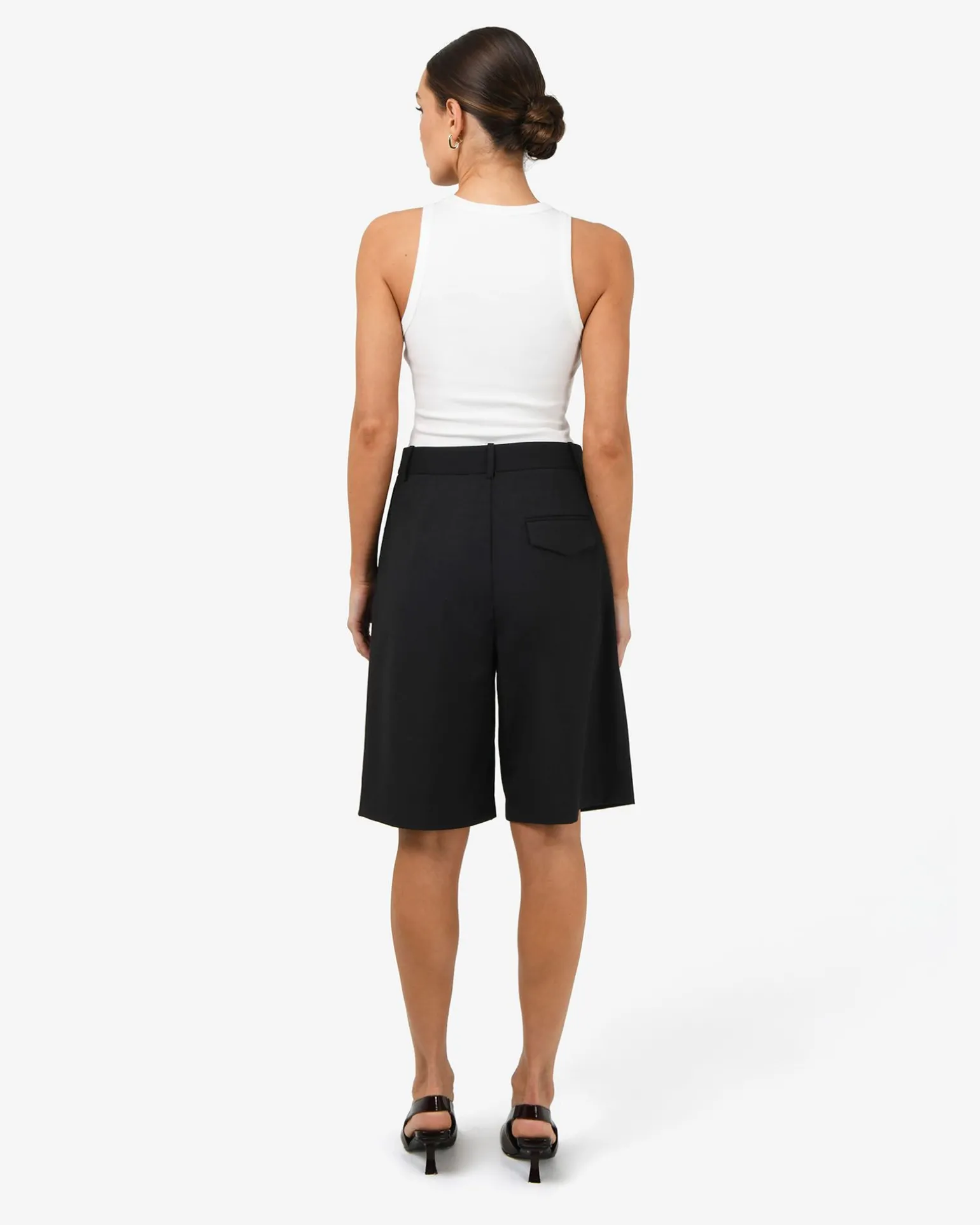 Sonique Tailored Short
