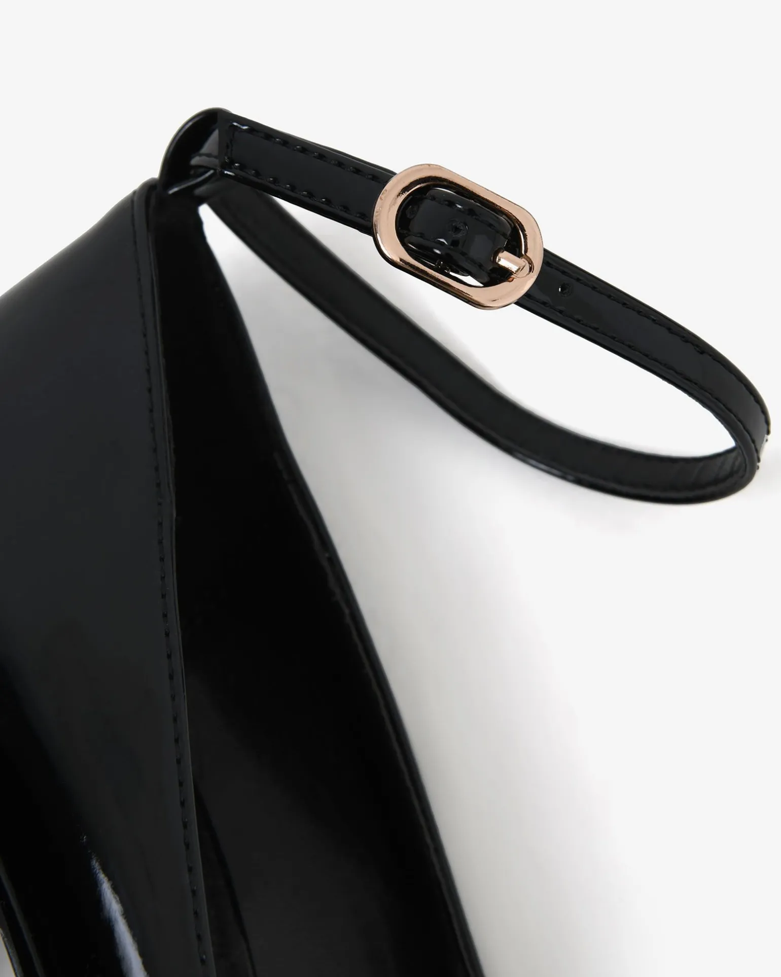 Vera Block Heel Point