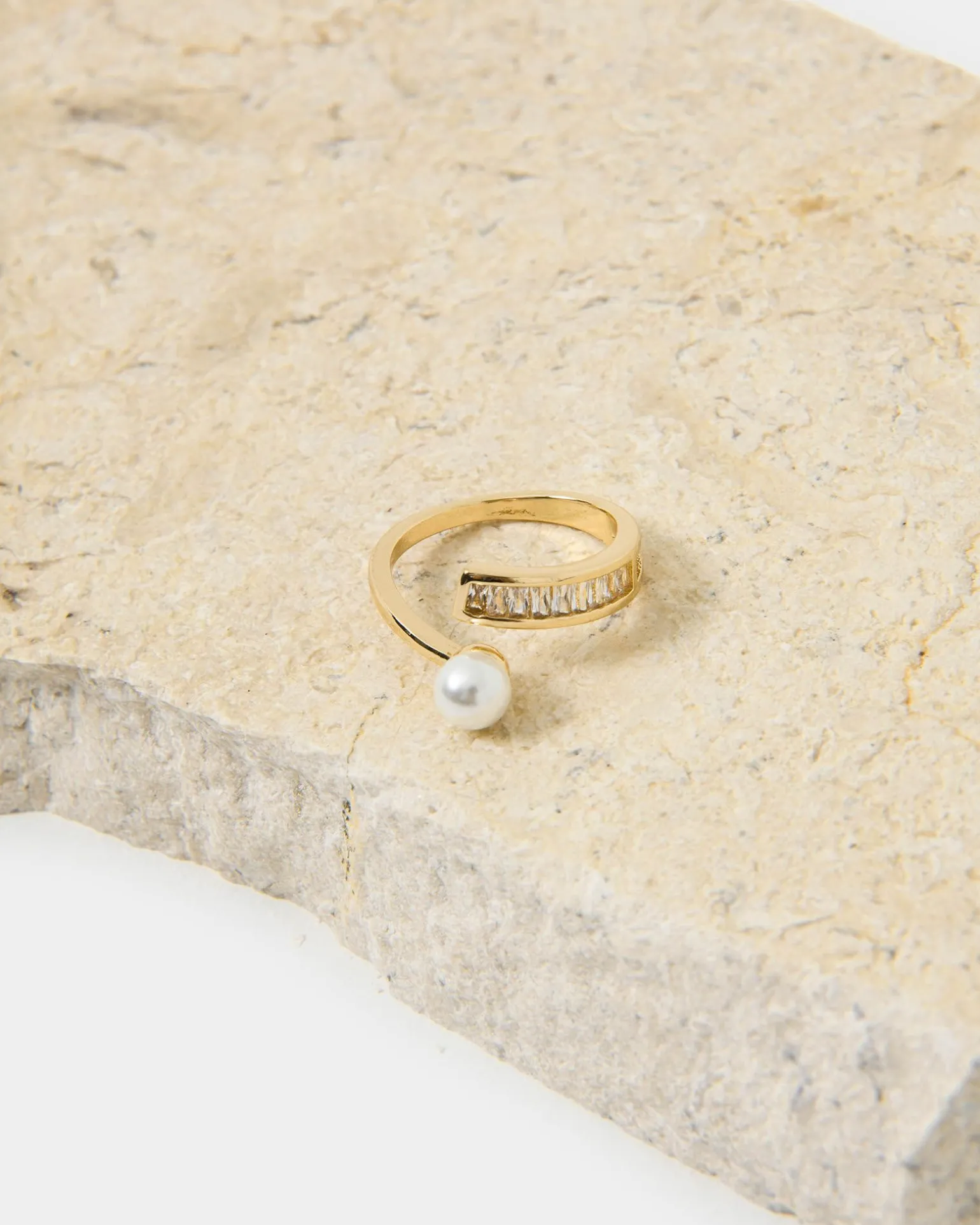 Winter 16k Gold Plated Ring