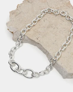 Witney Chain Necklace